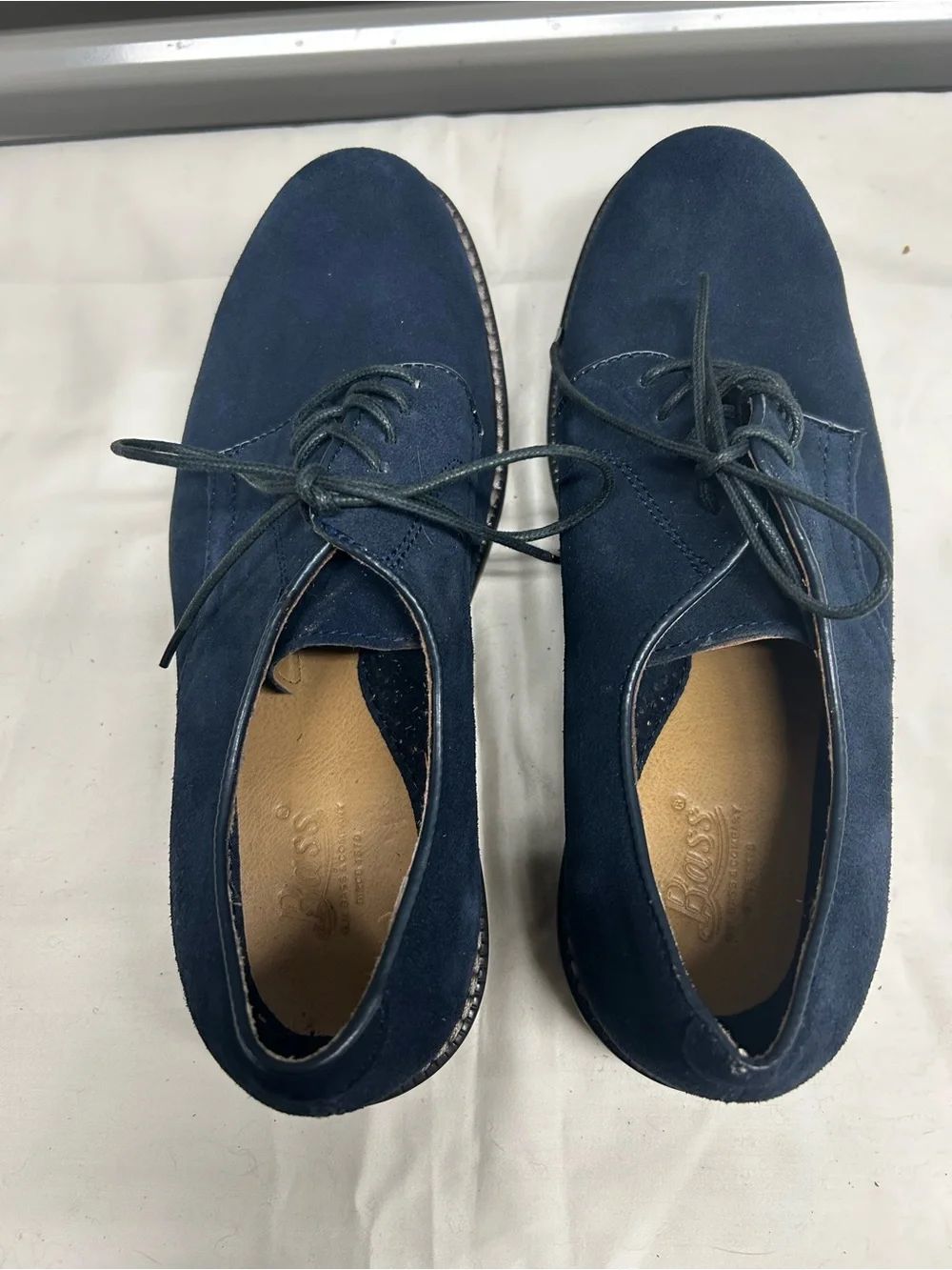 Bass suede upper